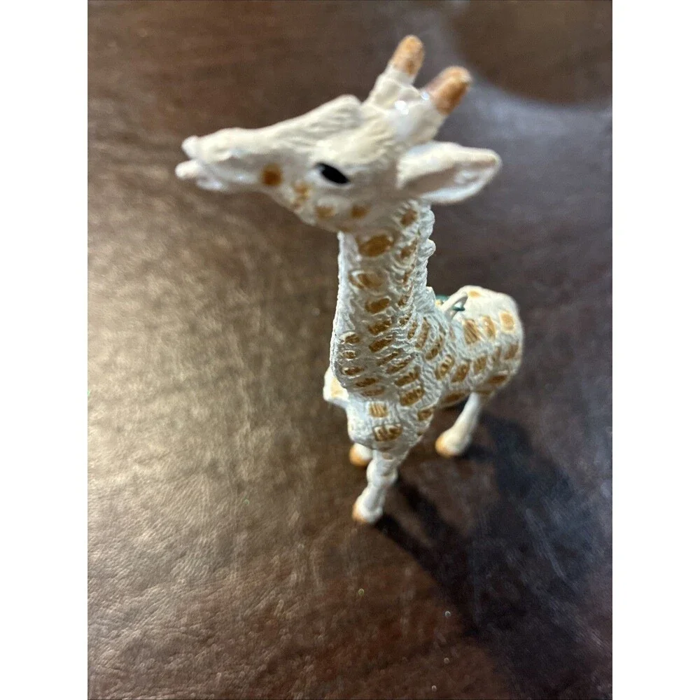 Target Wondershop Giraffe White Gold Christmas Tree Ornament 2023 Set